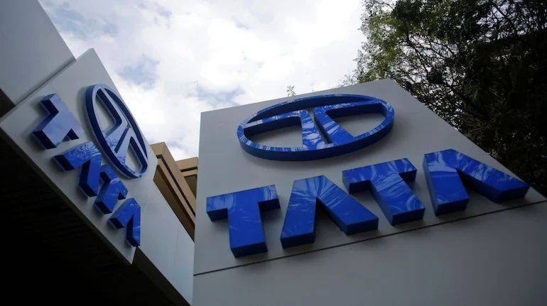 JLR होलसेल वॉल्यूम पर Tata Motors के शेयर की कीमत