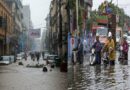 कोलकाता में रिकॉर्ड बारिश: बाढ़, मौतें और जनजीवन ठप
